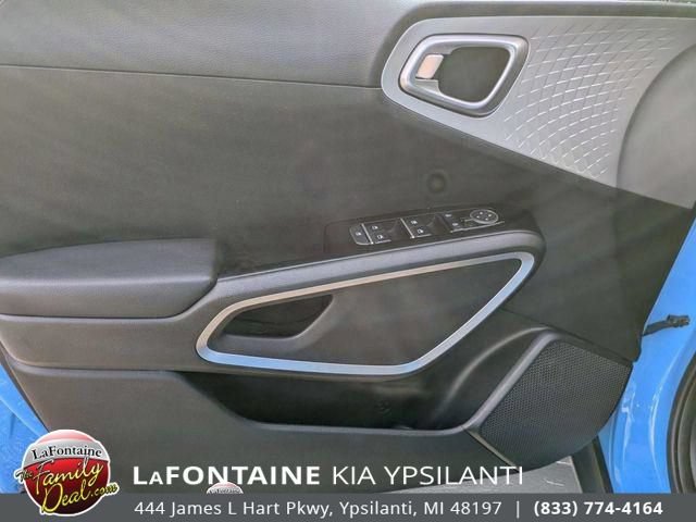 Certified 2023 Kia Soul S FWD image 14