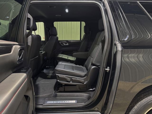 Used 2024 Chevrolet Suburban RST w/ Luxury Package image 21