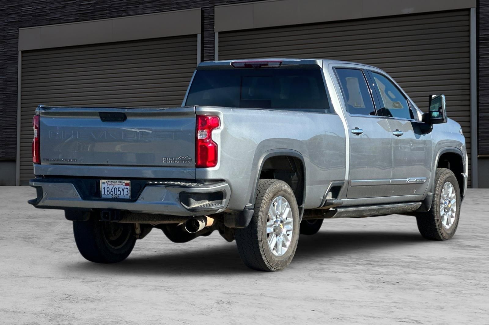 Used 2024 Chevrolet Silverado 3500 High Country w/ Technology Package image 4