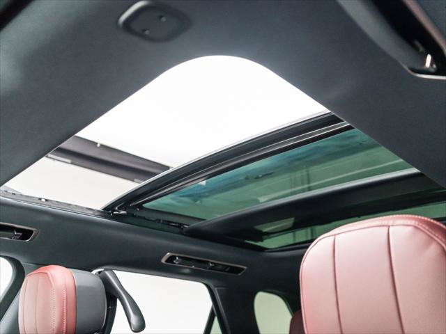 New 2026 Land Rover Range Rover Sport Dynamic SE AWD/4WD image 14