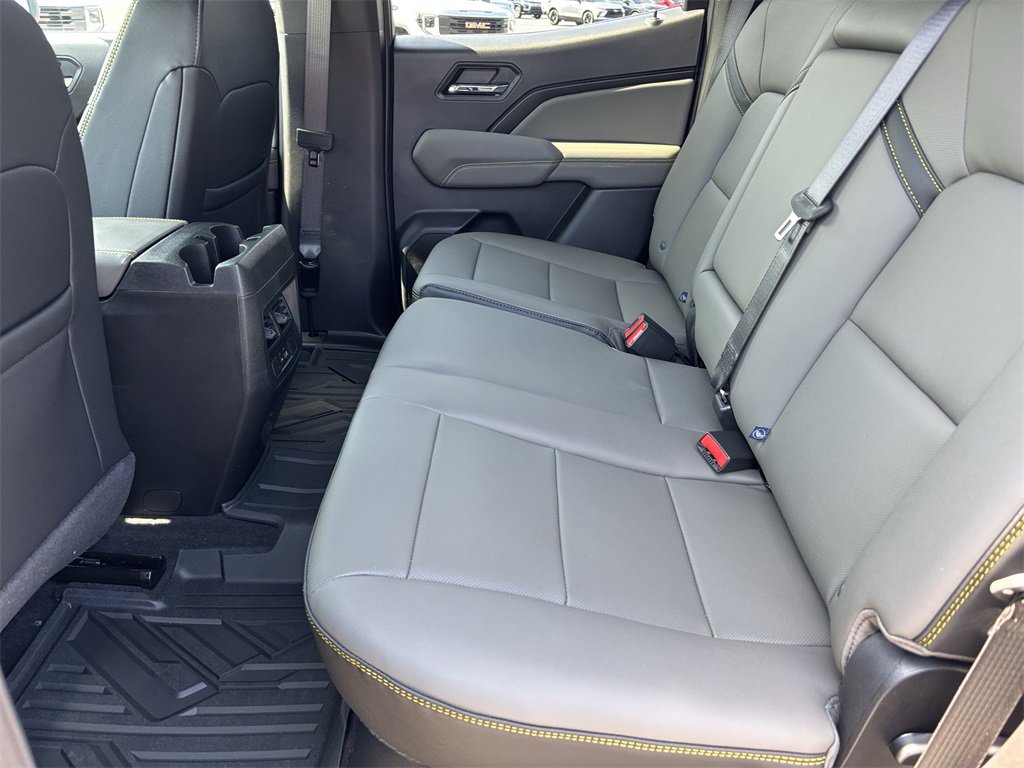 New 2026 Chevrolet Colorado ZR2 w/ Technology Package image 15