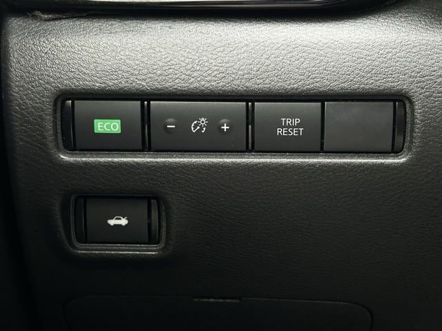 Used 2021 Nissan Sentra SV FWD image 24