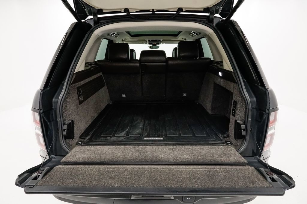 Used 2020 Land Rover Range Rover HSE image 42