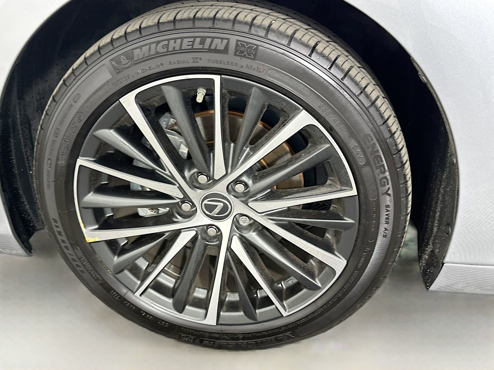 Used 2024 Lexus ES 250 w/ Premium Package image 33