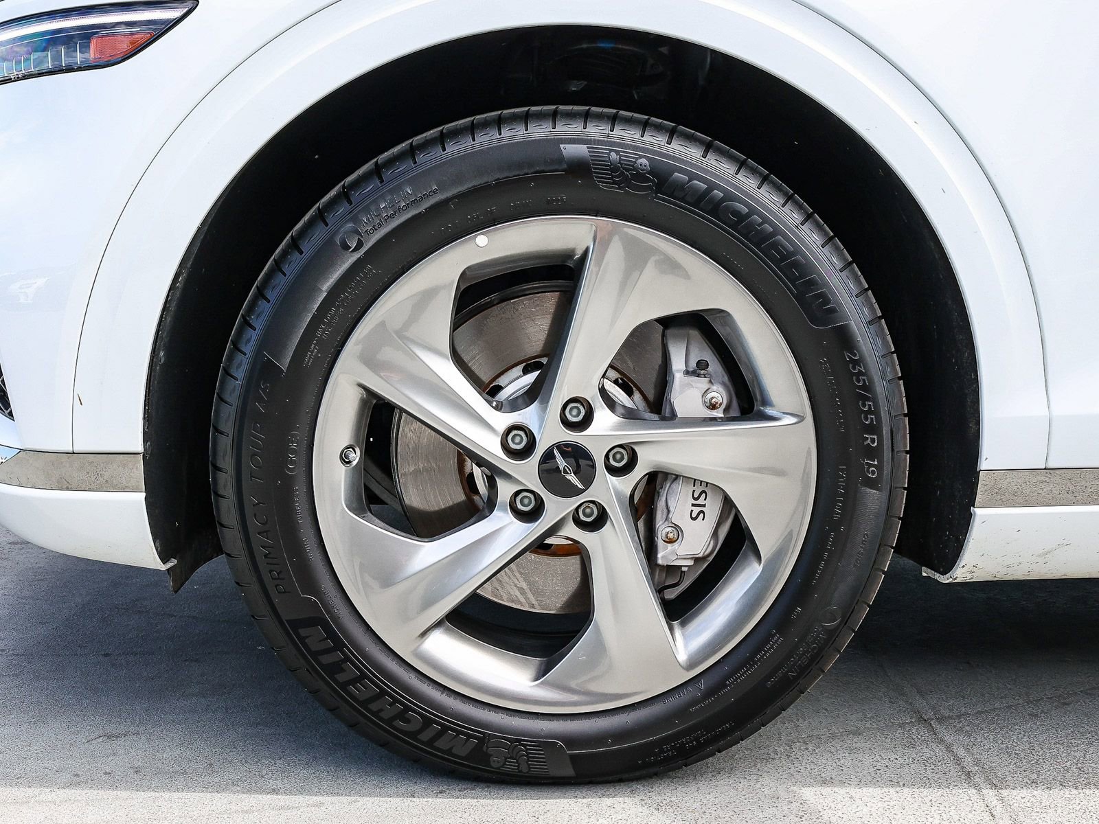 Used 2026 Genesis GV70 2.5T Select image 9