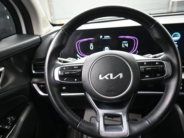 Used 2025 Kia Sportage EX image 8