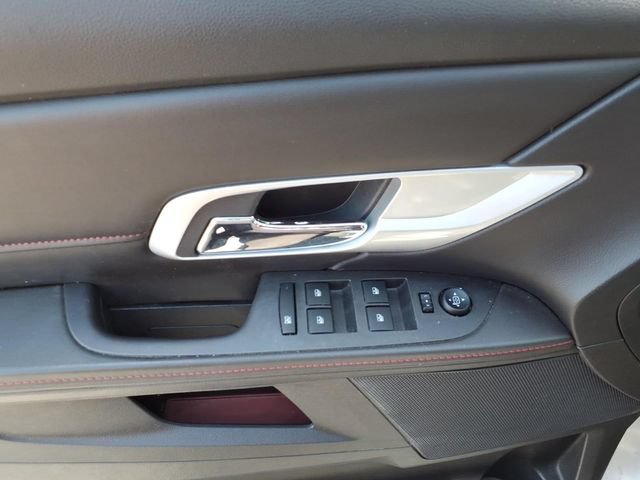 Used 2011 GMC Terrain SLE FWD image 12