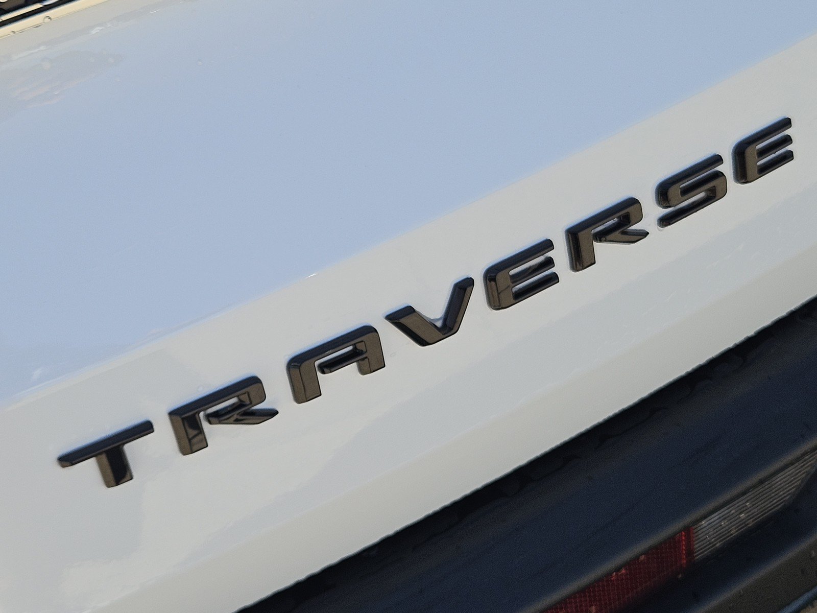 New 2027 Chevrolet Traverse LT w/ Midnight/Sport Edition FWD image 8