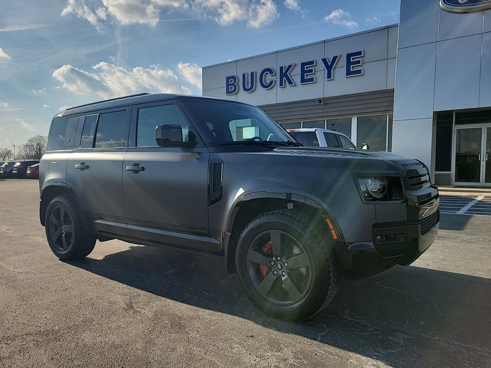 Used 2024 Land Rover Defender 110 X image 1