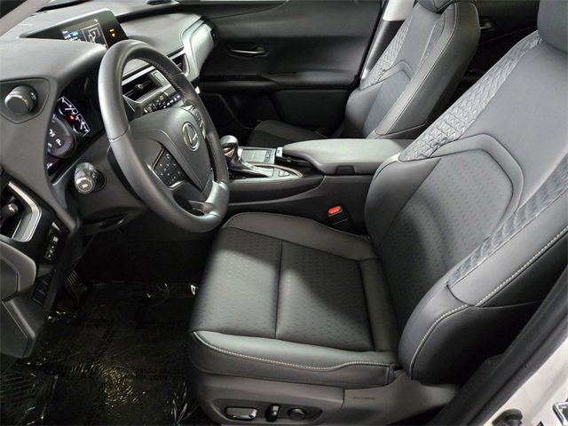 Used 2019 Lexus UX 250h image 13