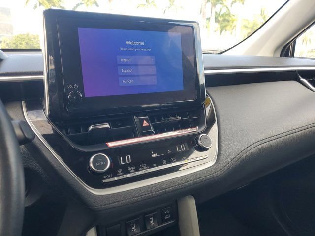 Used 2024 Toyota Corolla Cross XLE image 25