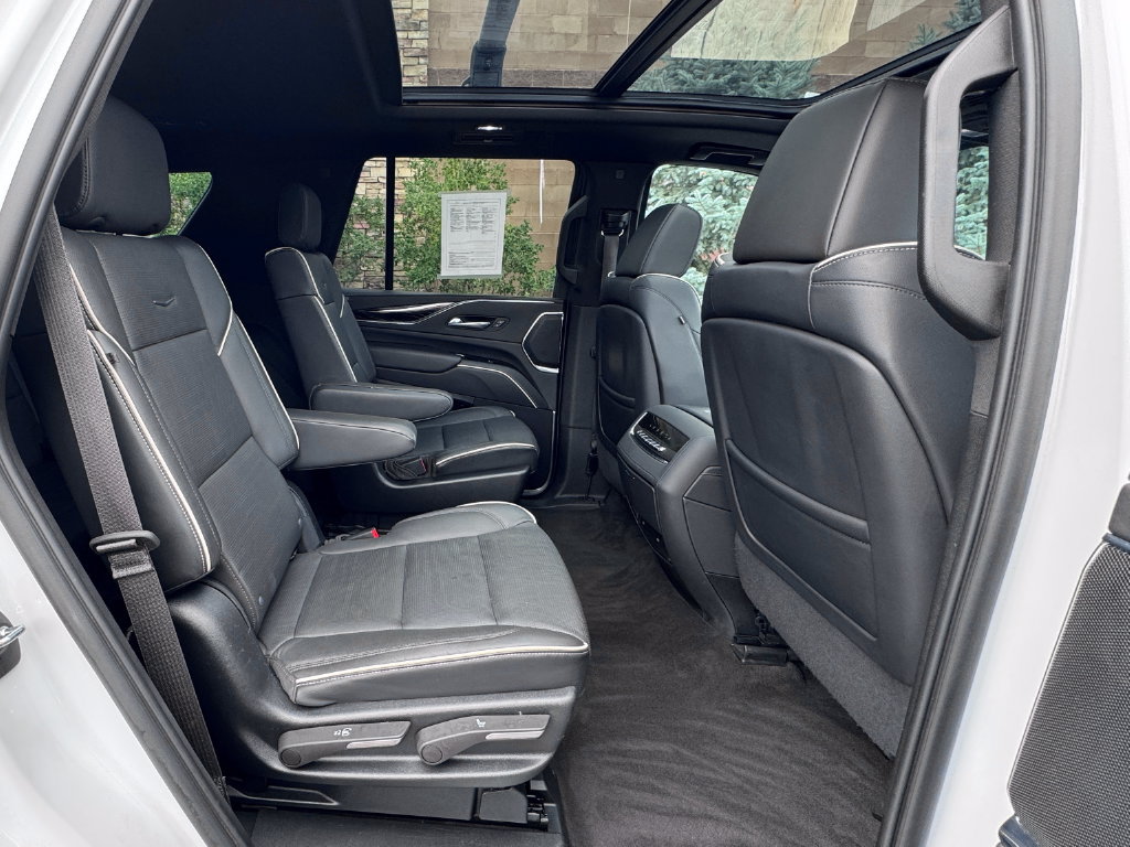Used 2023 Cadillac Escalade Sport AWD/4WD image 37