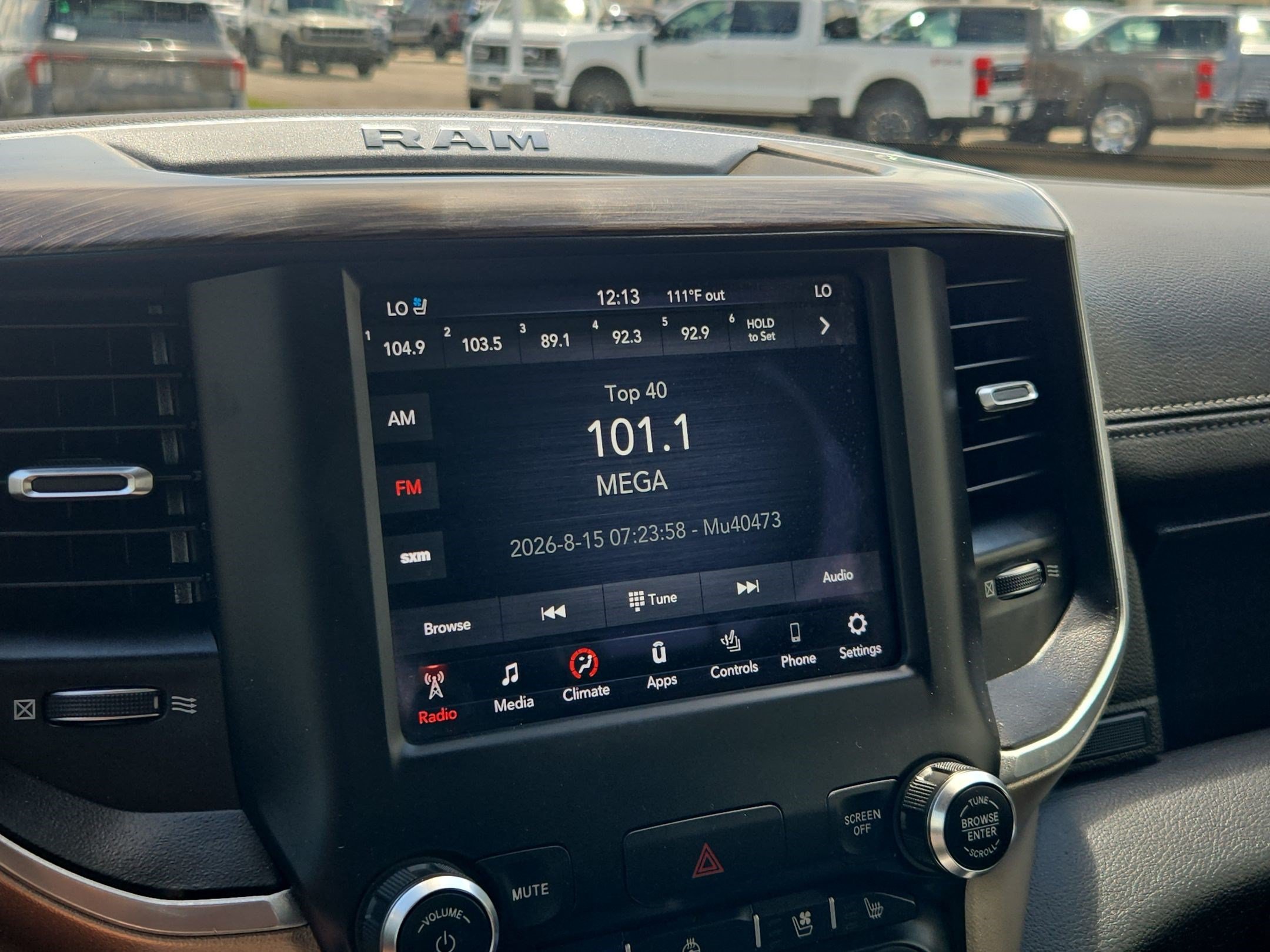 Used 2020 RAM 1500 Laramie RWD image 22