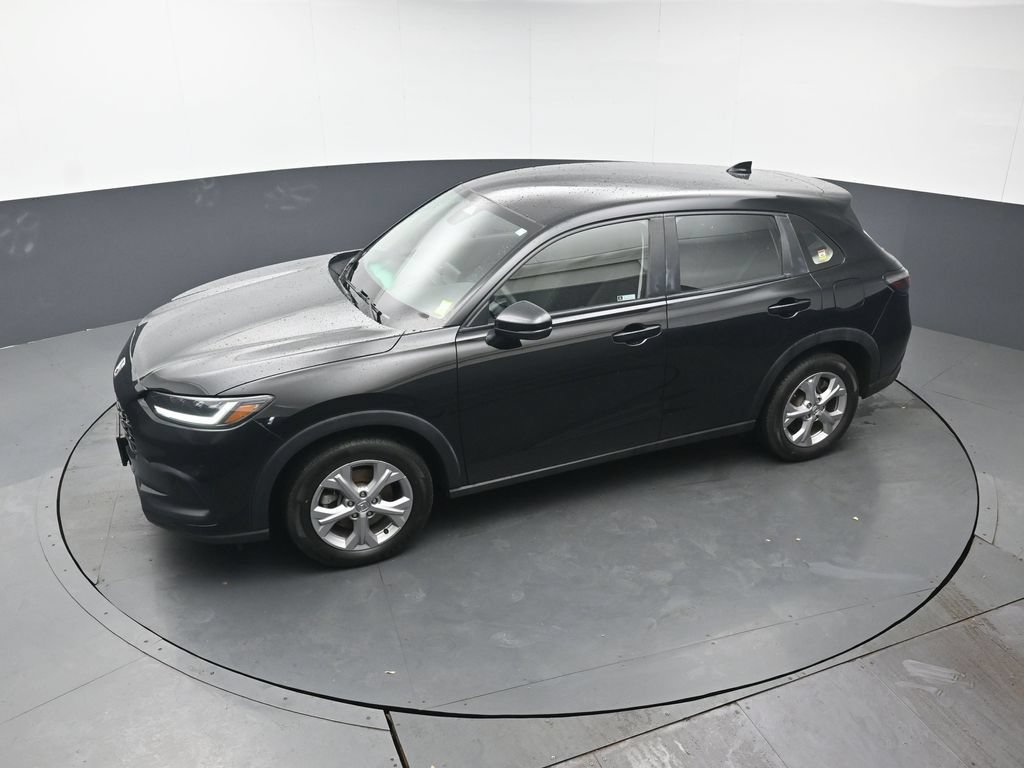 Used 2023 Honda HR-V LX image 32