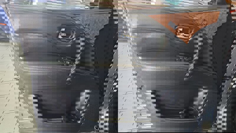 Used 2018 INFINITI QX80 4WD w/ Driver Assistance Package image 21