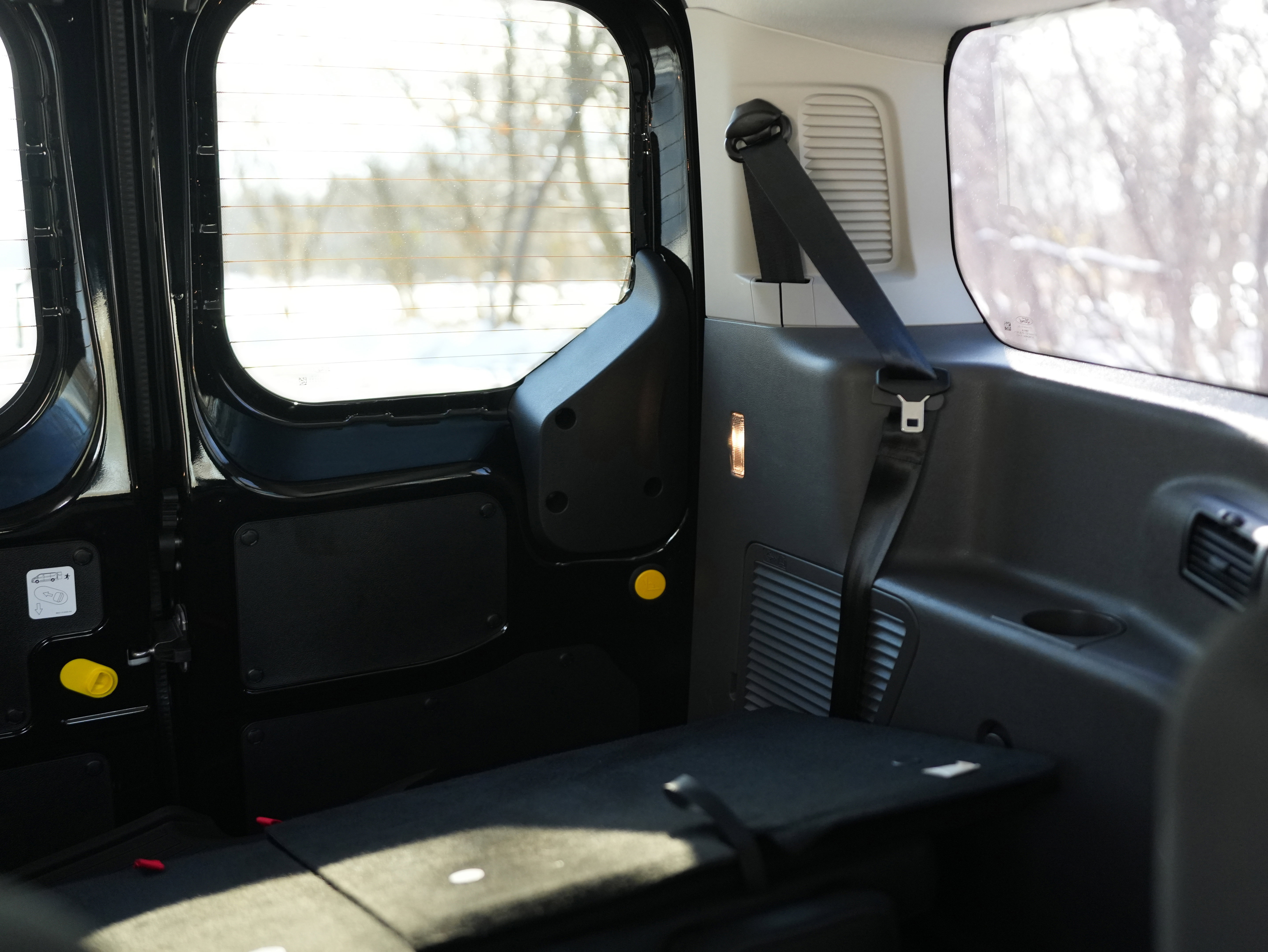 Used 2023 Ford Transit Connect XLT w/ Trailer Tow Package image 29