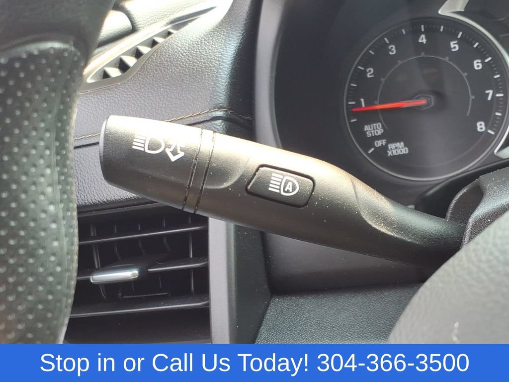 Used 2023 GMC Terrain SLE w/ Driver Convenience Package FWD image 22