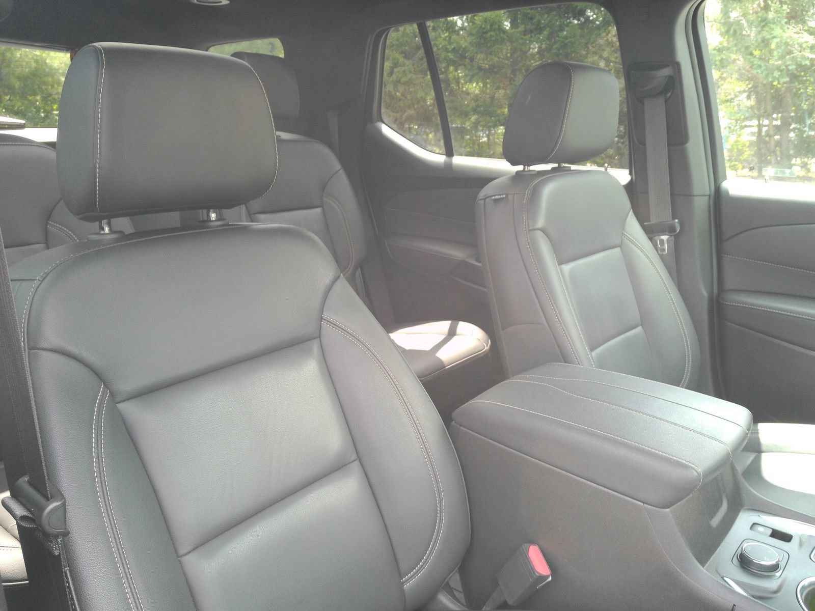 Certified 2023 Chevrolet Traverse LT w/ LT Premium Package AWD/4WD image 18