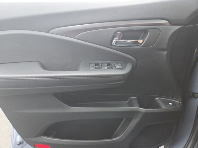 Used 2022 Honda Pilot Sport image 28