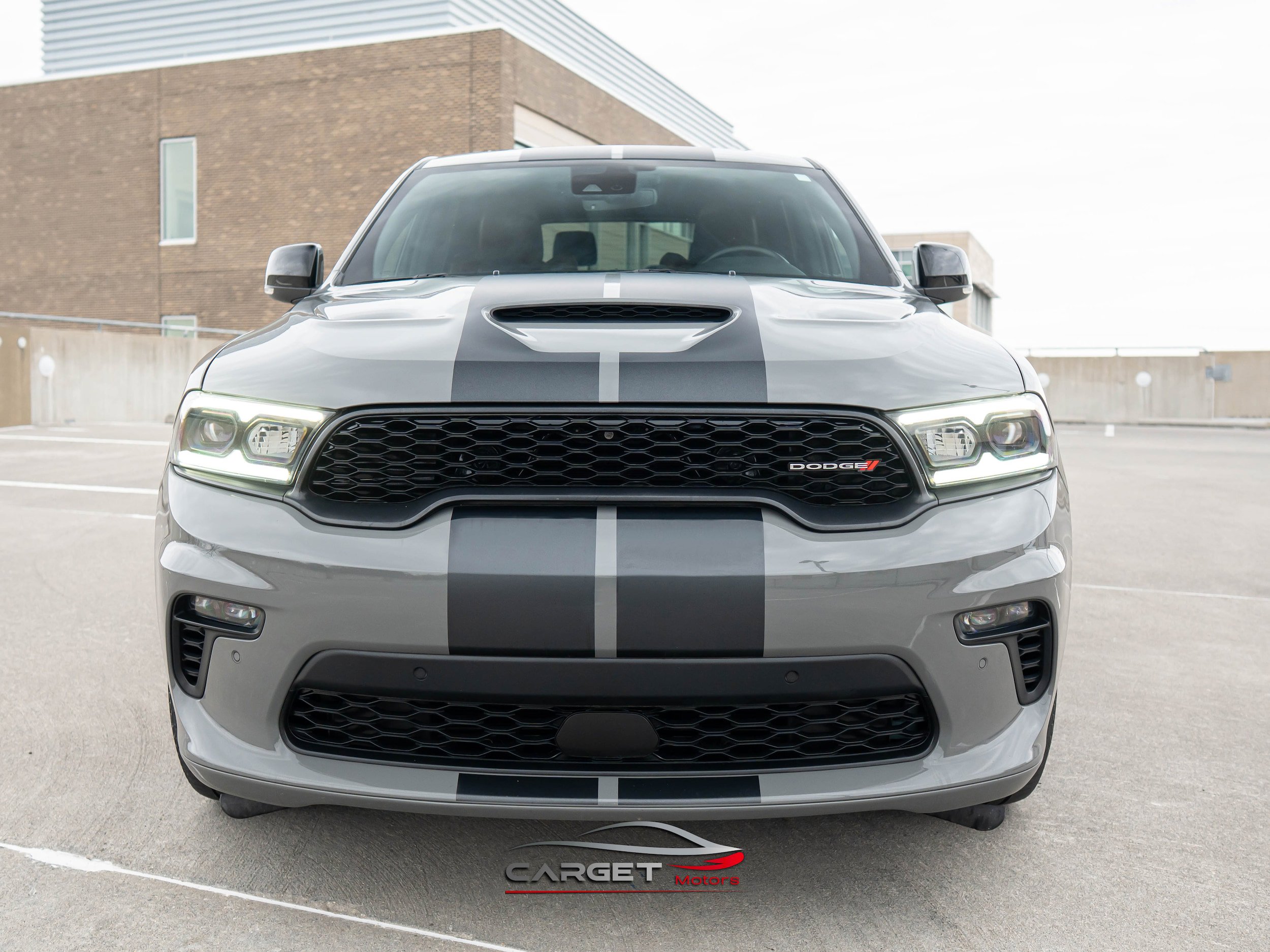 Used 2023 Dodge Durango R/T RWD image 2
