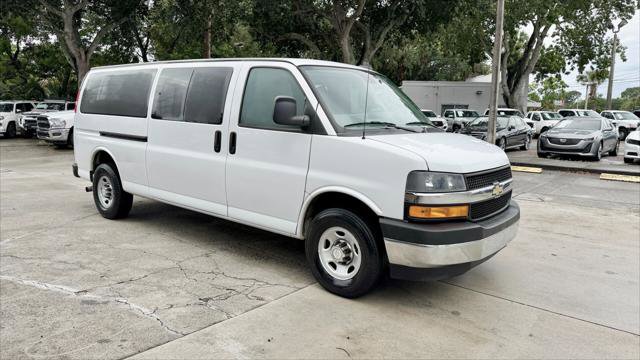 Used 2020 Chevrolet Express 3500 LT w/ LT Preferred Equipment Group RWD image 11