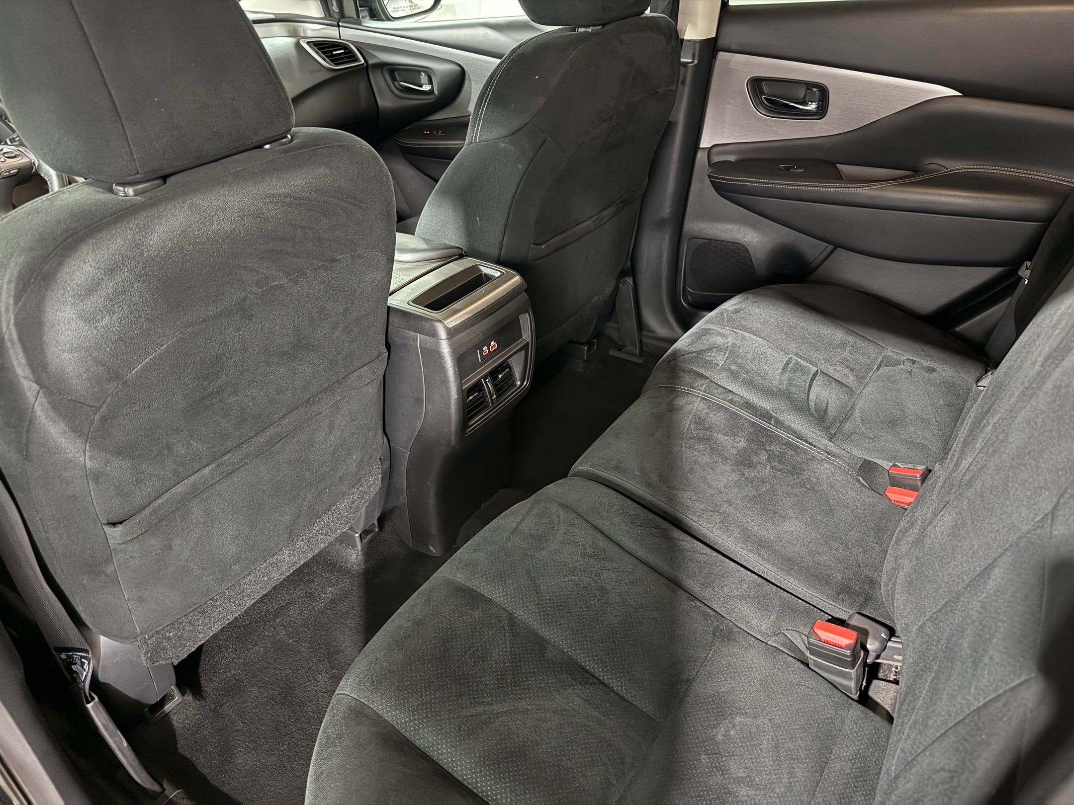 Used 2020 Nissan Murano SV image 30