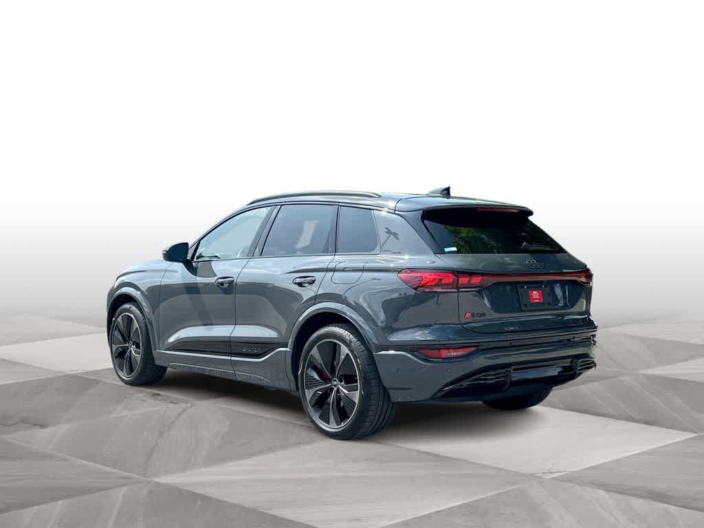 Used 2025 Audi SQ6 e-tron Prestige AWD/4WD image 6