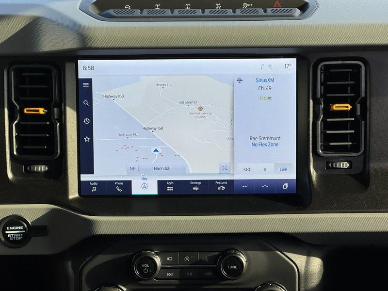 Used 2023 Ford Bronco Badlands image 13