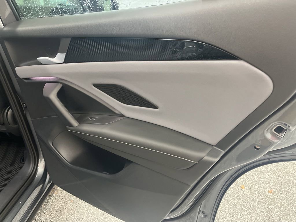 New 2026 Volkswagen Tiguan SE AWD/4WD image 32