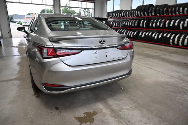Used 2021 Lexus ES 250 w/ Premium Package AWD/4WD image 6