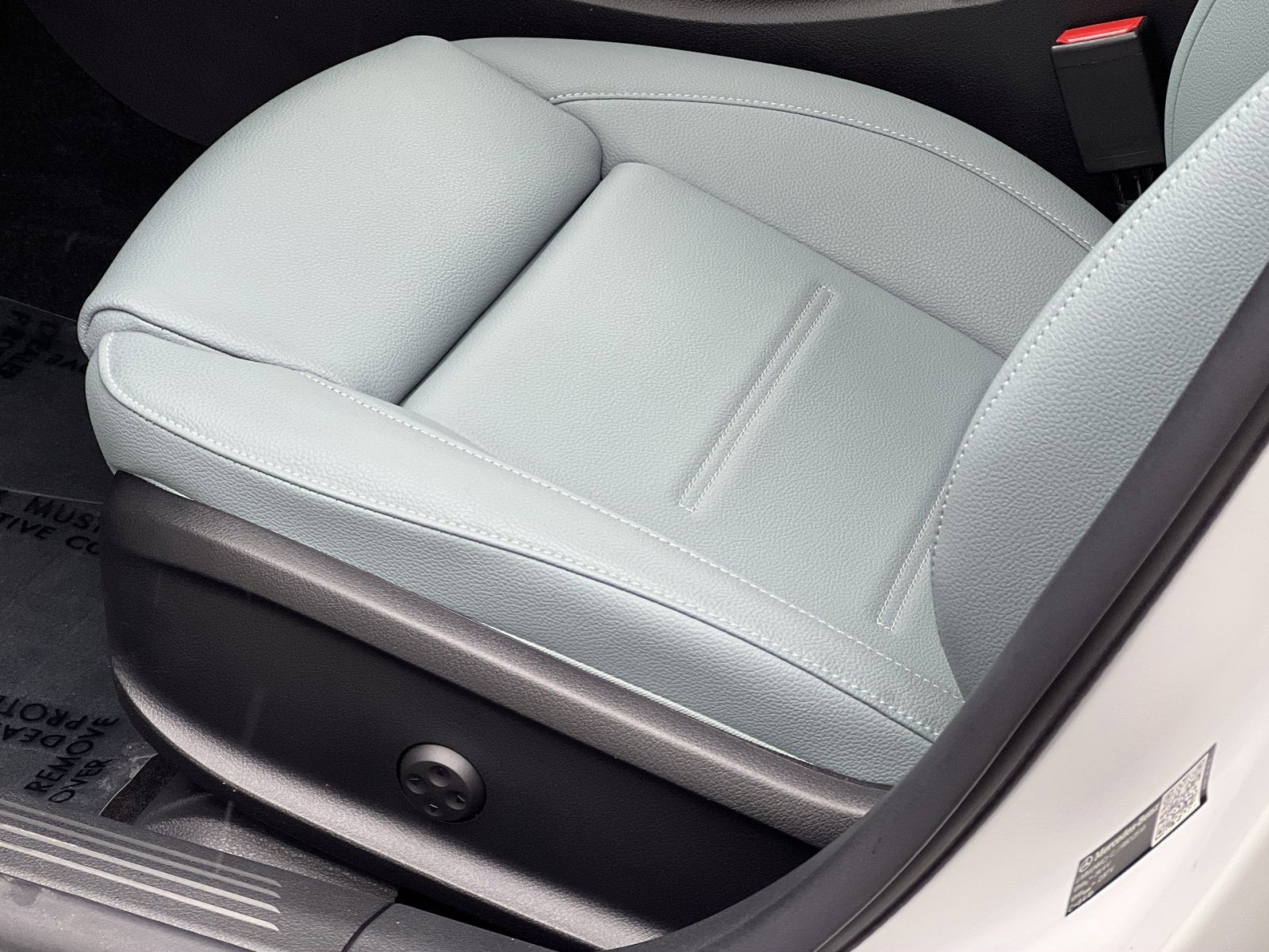 Certified 2026 Mercedes-Benz CLA 250 4MATIC image 19