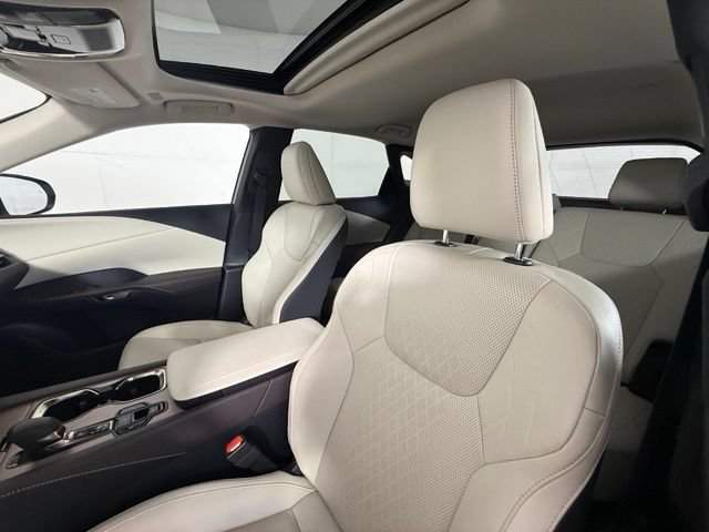 Used 2025 Lexus RX 350 Premium Plus w/ Accessory Package (Z1) FWD image 17