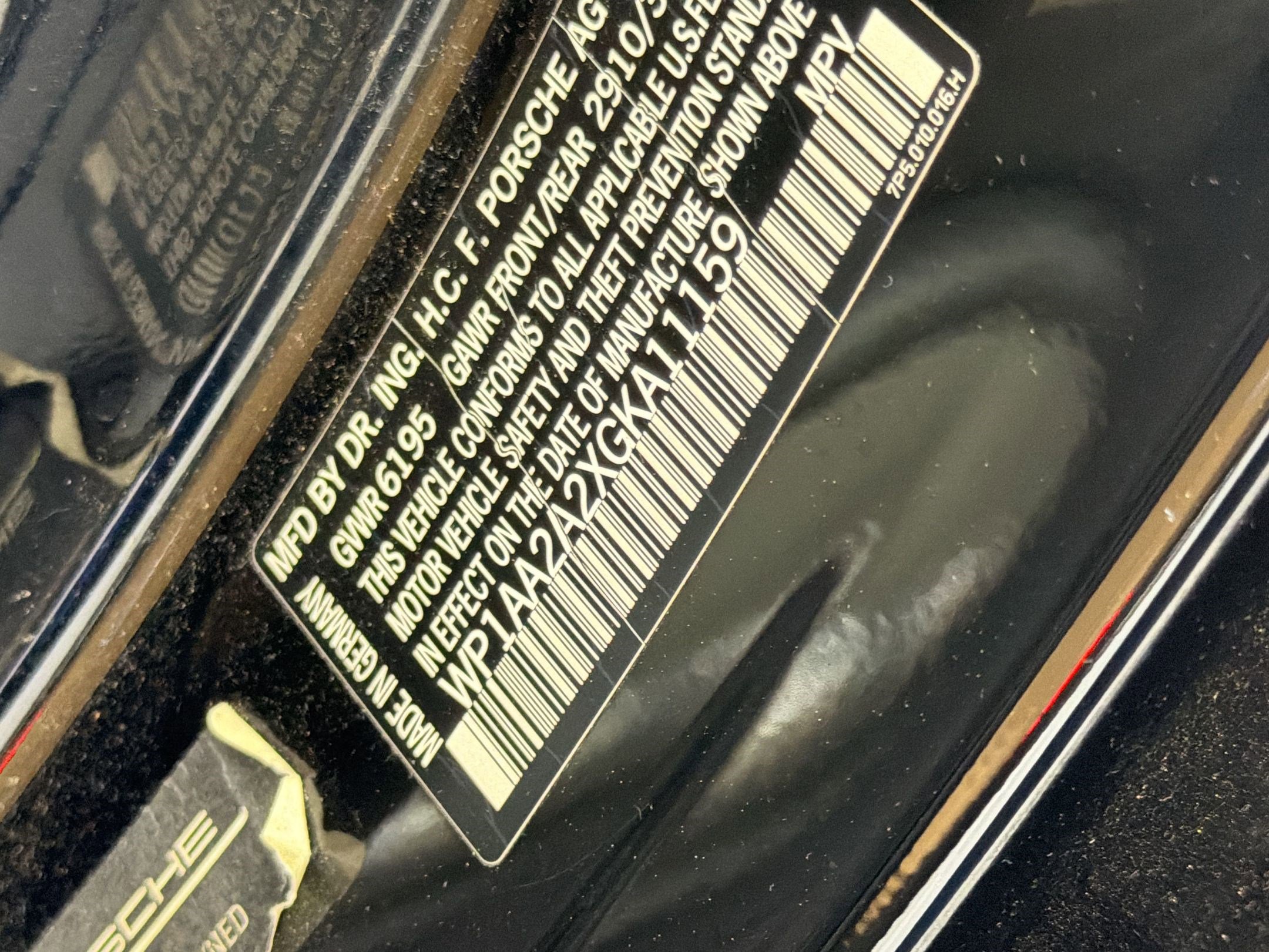 Used 2016 Porsche Cayenne image 32