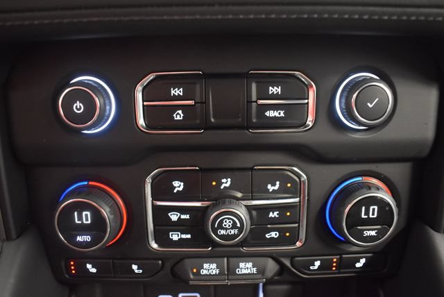 Used 2024 Chevrolet Tahoe Z71 w/ Luxury Package AWD/4WD image 28