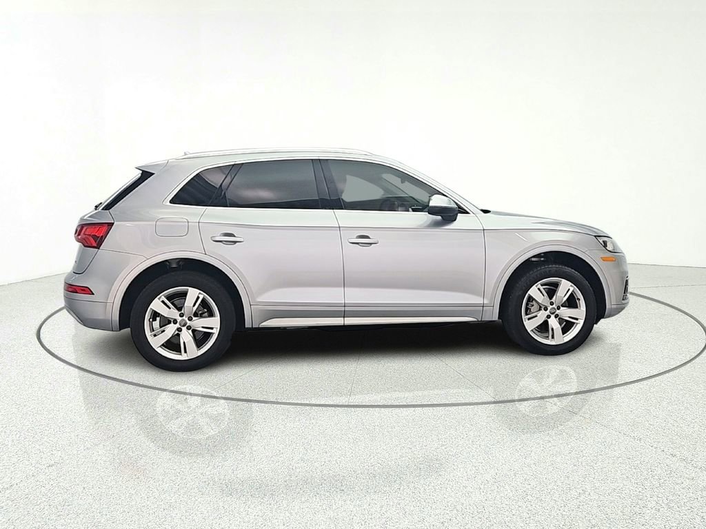 Used 2019 Audi Q5 2.0T Premium Plus w/ Premium Plus Package AWD/4WD image 8