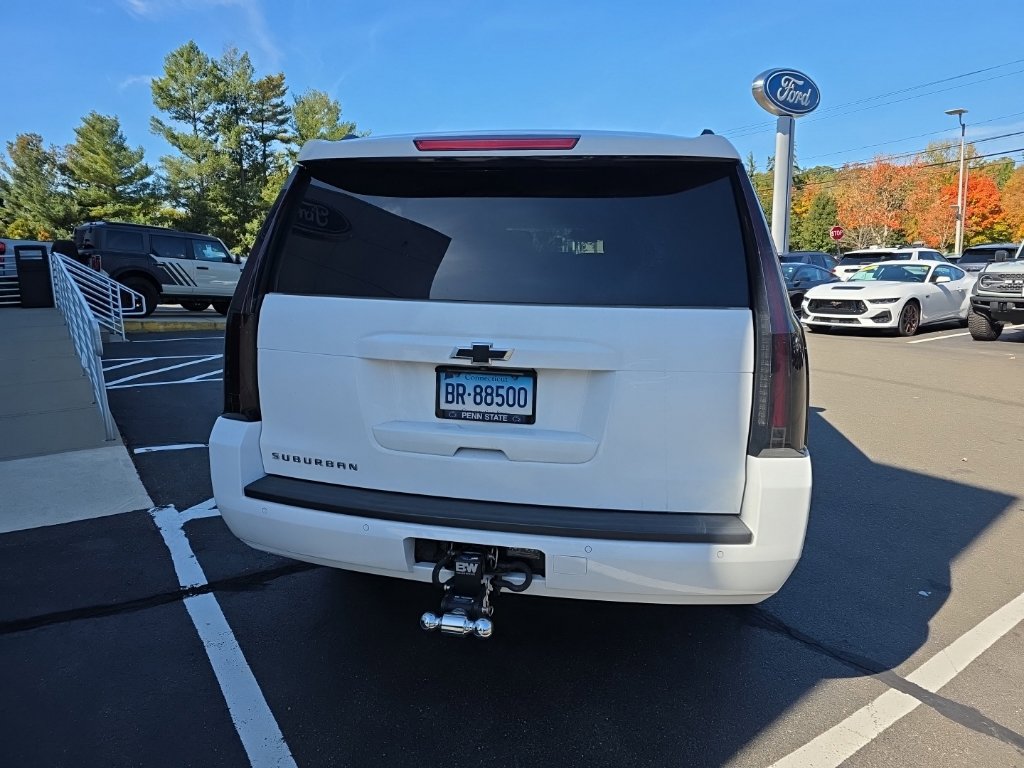Used 2018 Chevrolet Suburban LT w/ LT Signature Package AWD/4WD image 5