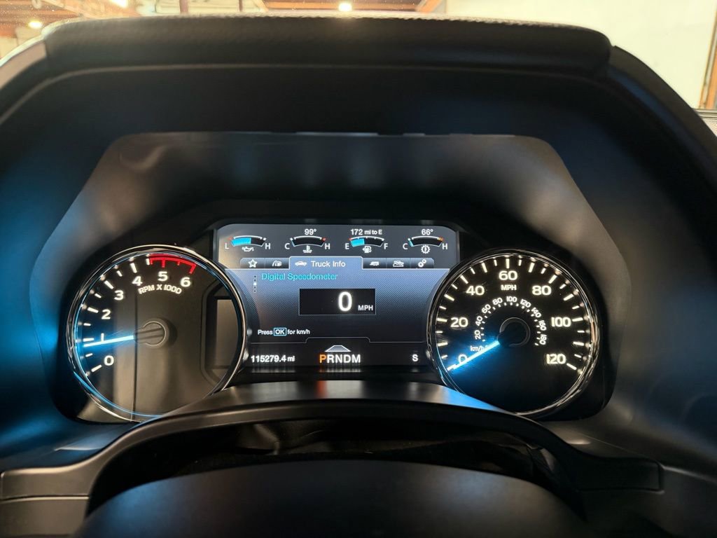 Used 2018 Ford F150 Platinum w/ Equipment Group 701A Luxury image 18