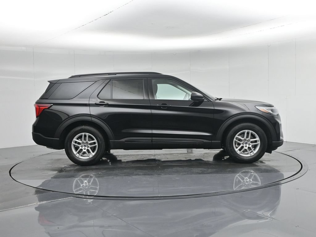 New 2026 Ford Explorer Active RWD image 35