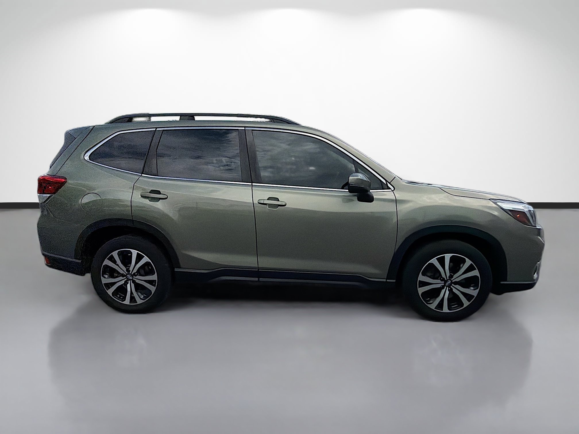 Used 2020 Subaru Forester Limited AWD/4WD image 2