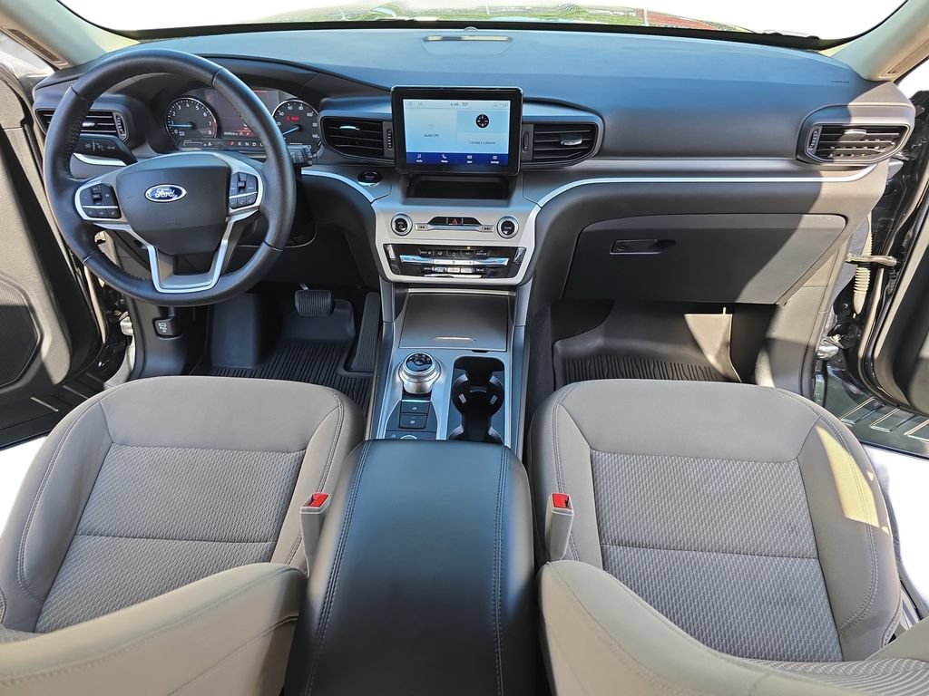 Used 2022 Ford Explorer XLT AWD/4WD image 11