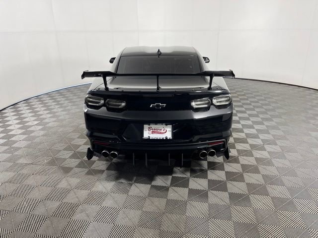 Used 2022 Chevrolet Camaro LT w/ RS Package RWD image 6