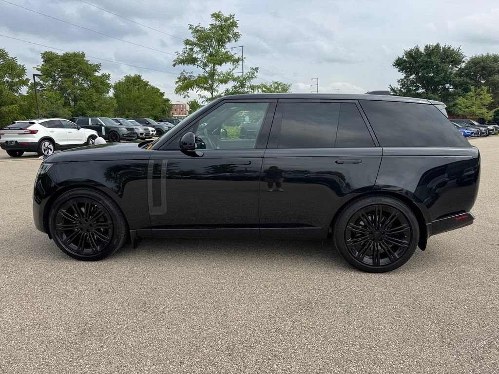 Used 2026 Land Rover Range Rover Autobiography AWD/4WD image 2