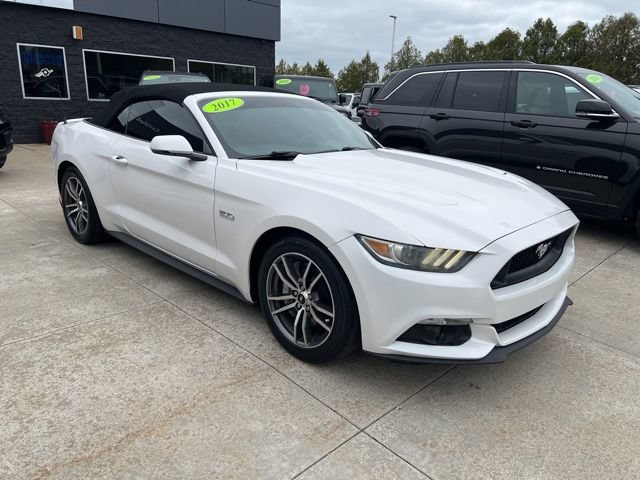 Used 2017 Ford Mustang GT Premium RWD image 1