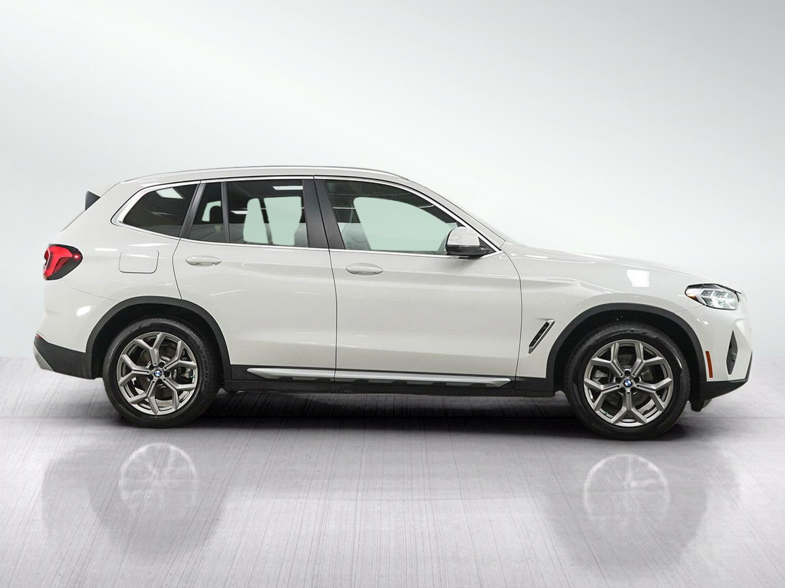 Used 2022 BMW X3 xDrive30i AWD/4WD image 6