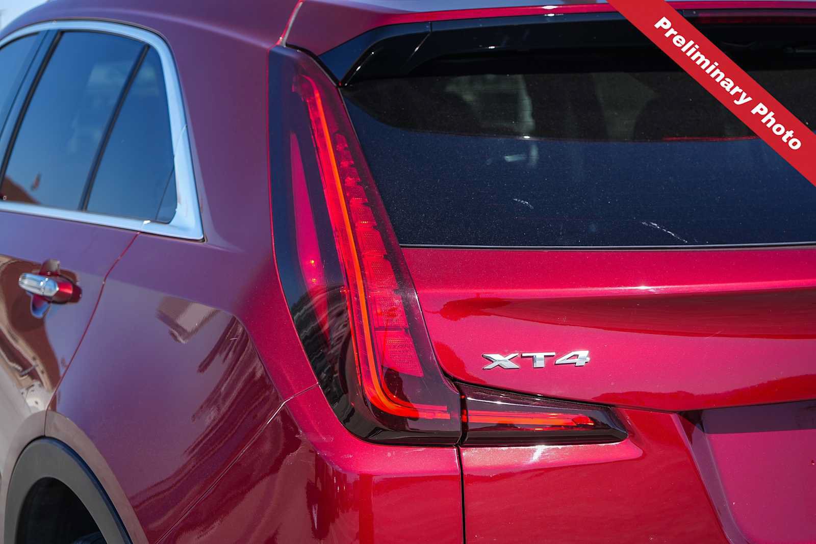 Used 2020 Cadillac XT4 Premium Luxury FWD image 8