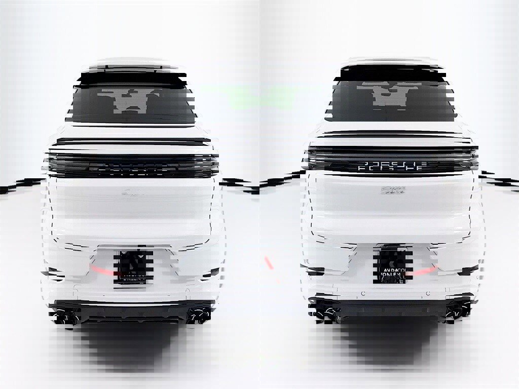 New 2026 Porsche Cayenne Coupe image 10