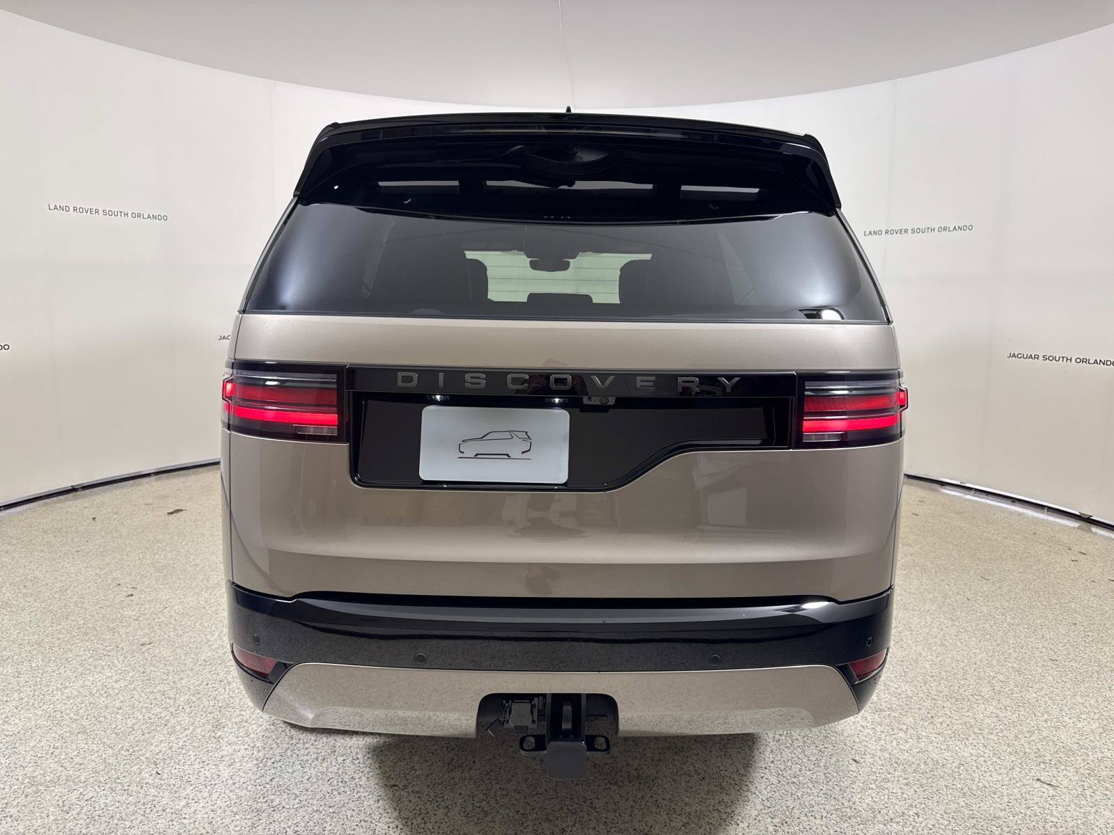 New 2026 Land Rover Discovery Dynamic SE AWD/4WD image 4