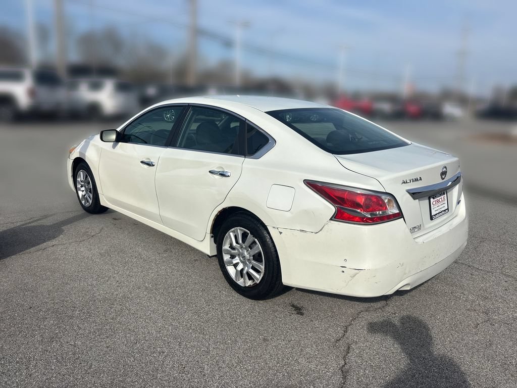 Used 2014 Nissan Altima 2.5 S FWD image 3
