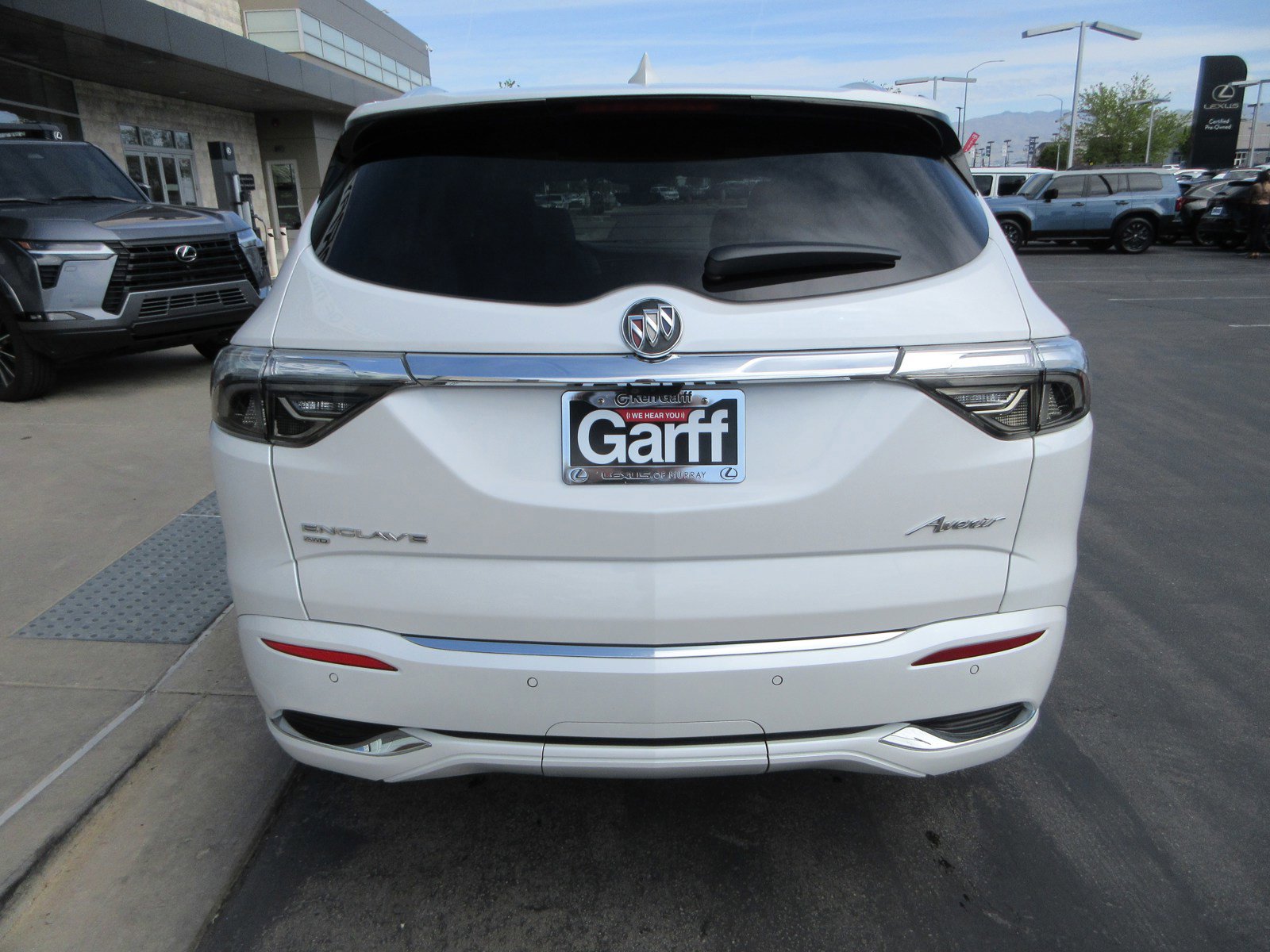 Used 2023 Buick Enclave Avenir w/ Trailering Package, 5000 lbs. image 8