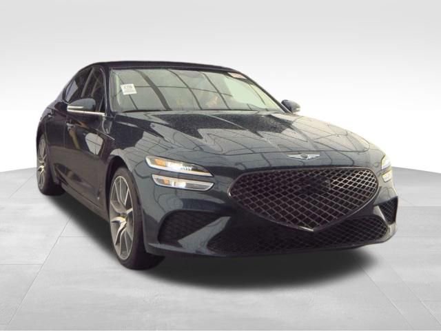 Used 2025 Genesis G70 2.5T AWD/4WD image 3